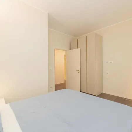 Modern Elegance Center, Porta Nuova *