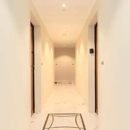 Modern Elegance Center, Porta Nuova Daire