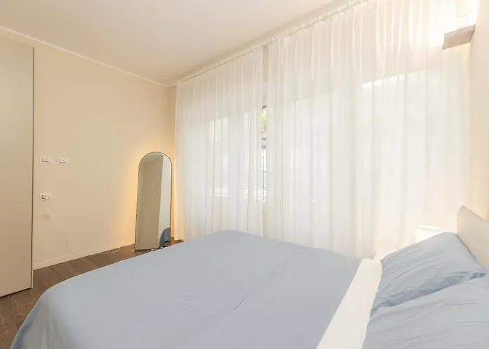 Modern Elegance Center, Porta Nuova *