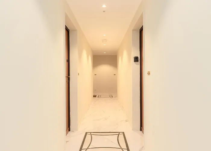 Modern Elegance Center, Porta Nuova דירה